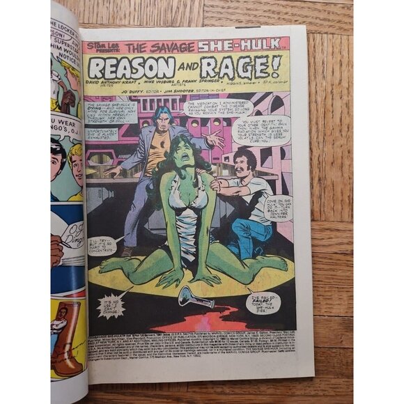 She-Hulk #12 Marvel Comics January 1981 - Picture 3 of 3